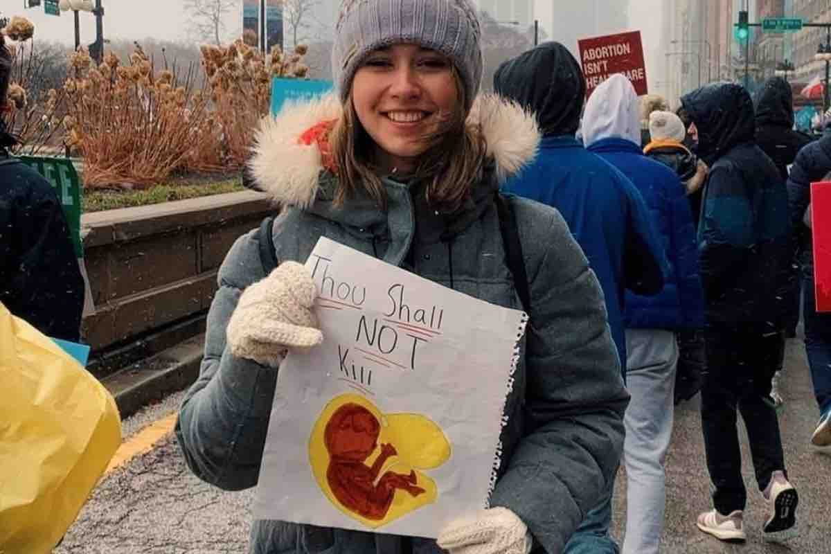 ll settore dell'aborto è una fiorente industria che nonostante le controversie e le critiche, continua a prosperare.