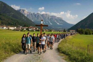 La croce dei ragazzi: un pellegrinaggio emozionante nell'arcidiocesi di Trento